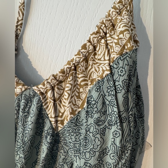 Angie Deep V Lace Trim Halter Maxi Dress Size L- new without tags - Picture 4 of 10